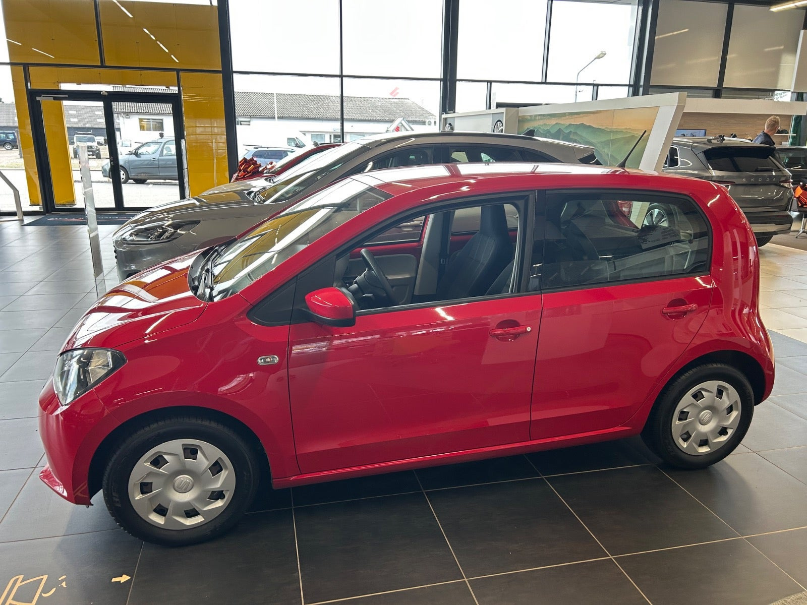 Rød Seat Mii fra 2016