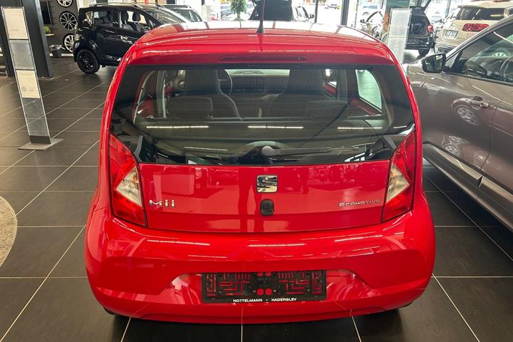 Rød Seat Mii fra 2016