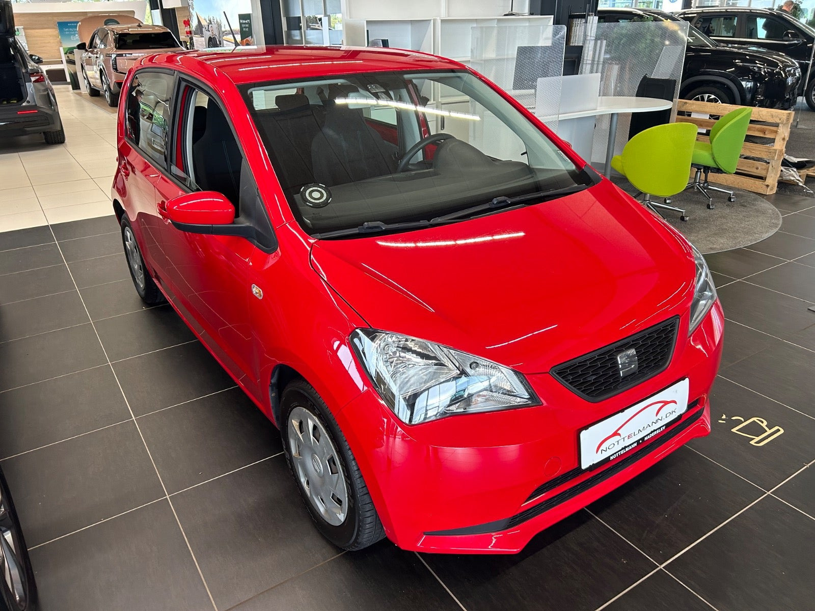 Rød Seat Mii fra 2016