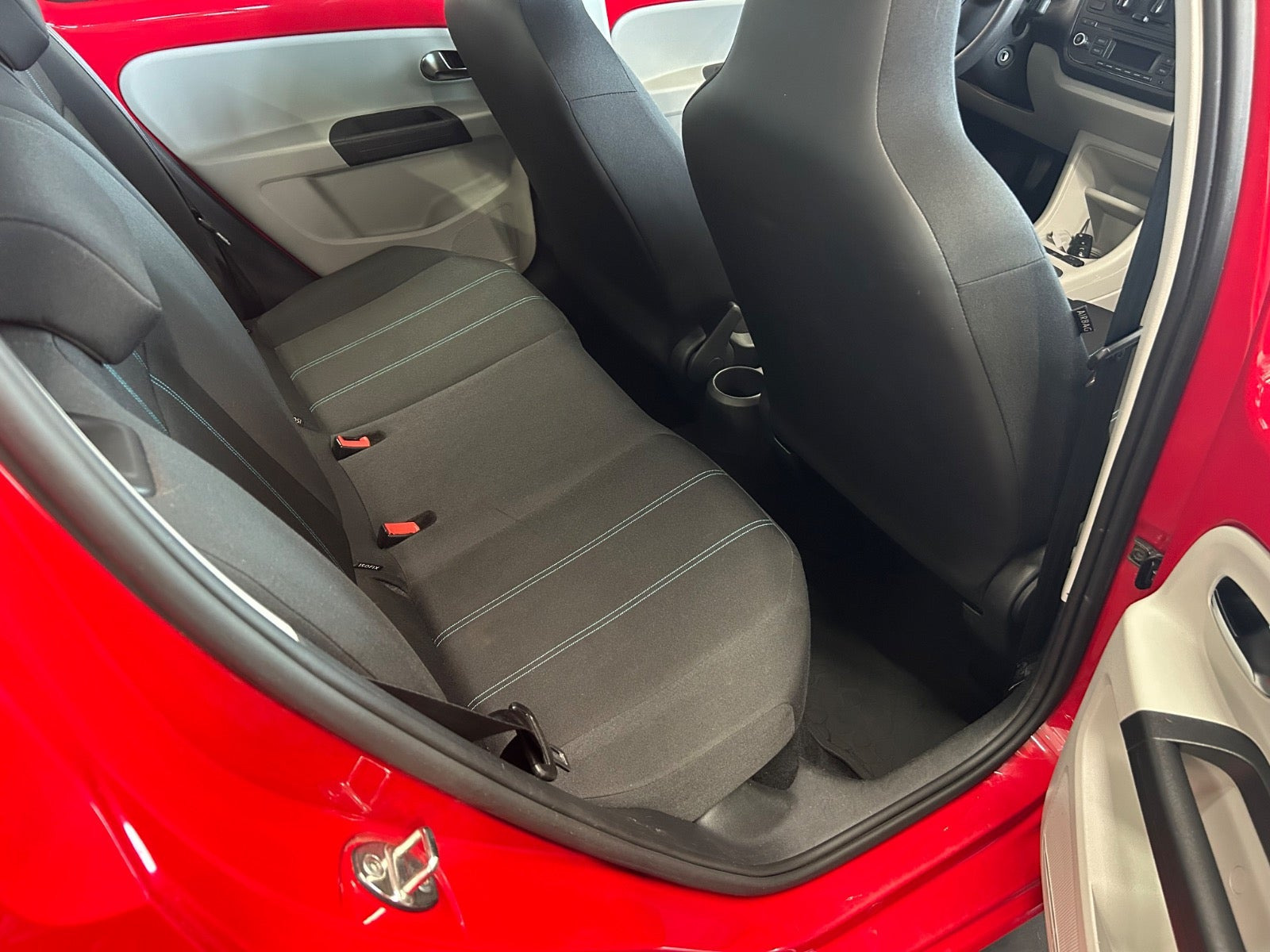 Rød Seat Mii fra 2016