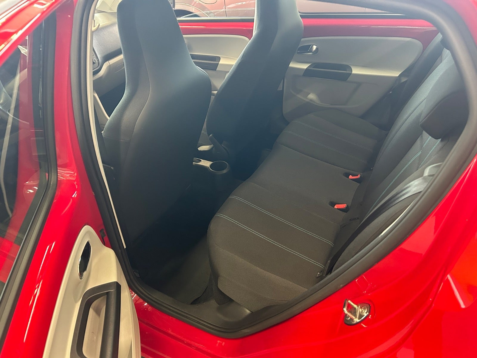 Rød Seat Mii fra 2016