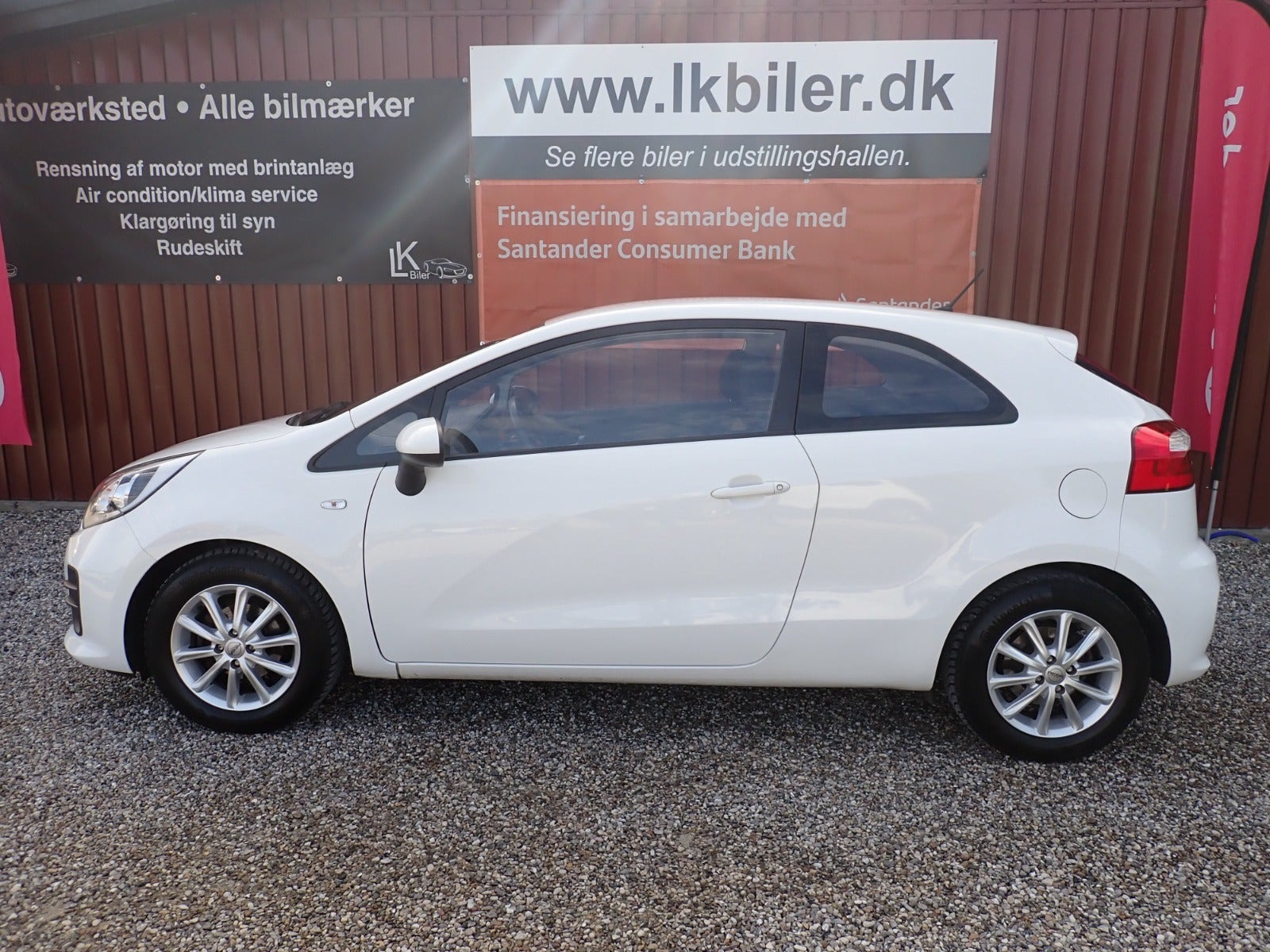 Hvid Kia Rio fra 2015