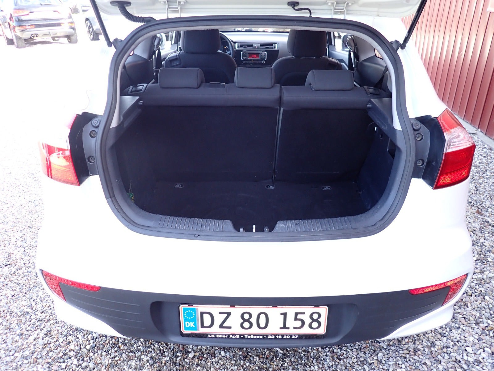 Hvid Kia Rio fra 2015