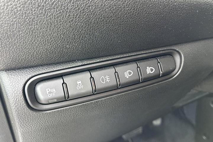 Hvid Fiat 500e fra 2024