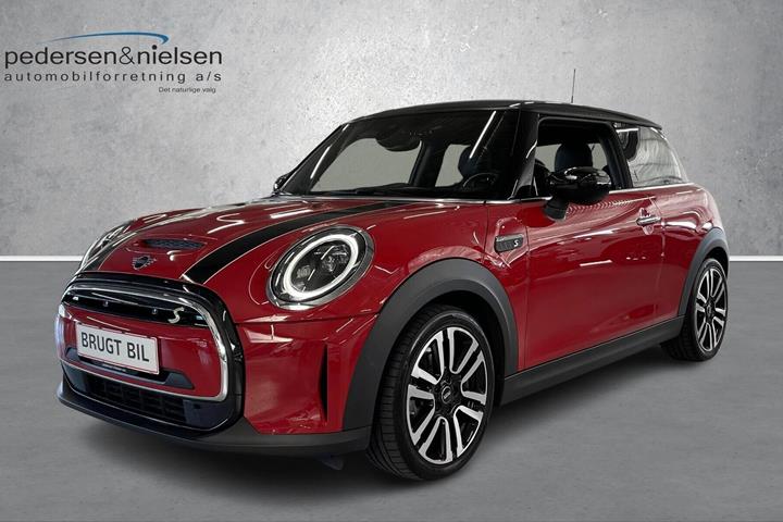 Rød Mini Cooper fra 2021