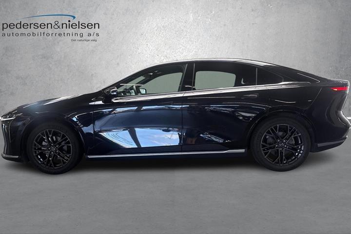 Sort Mazda 6e fra 2025