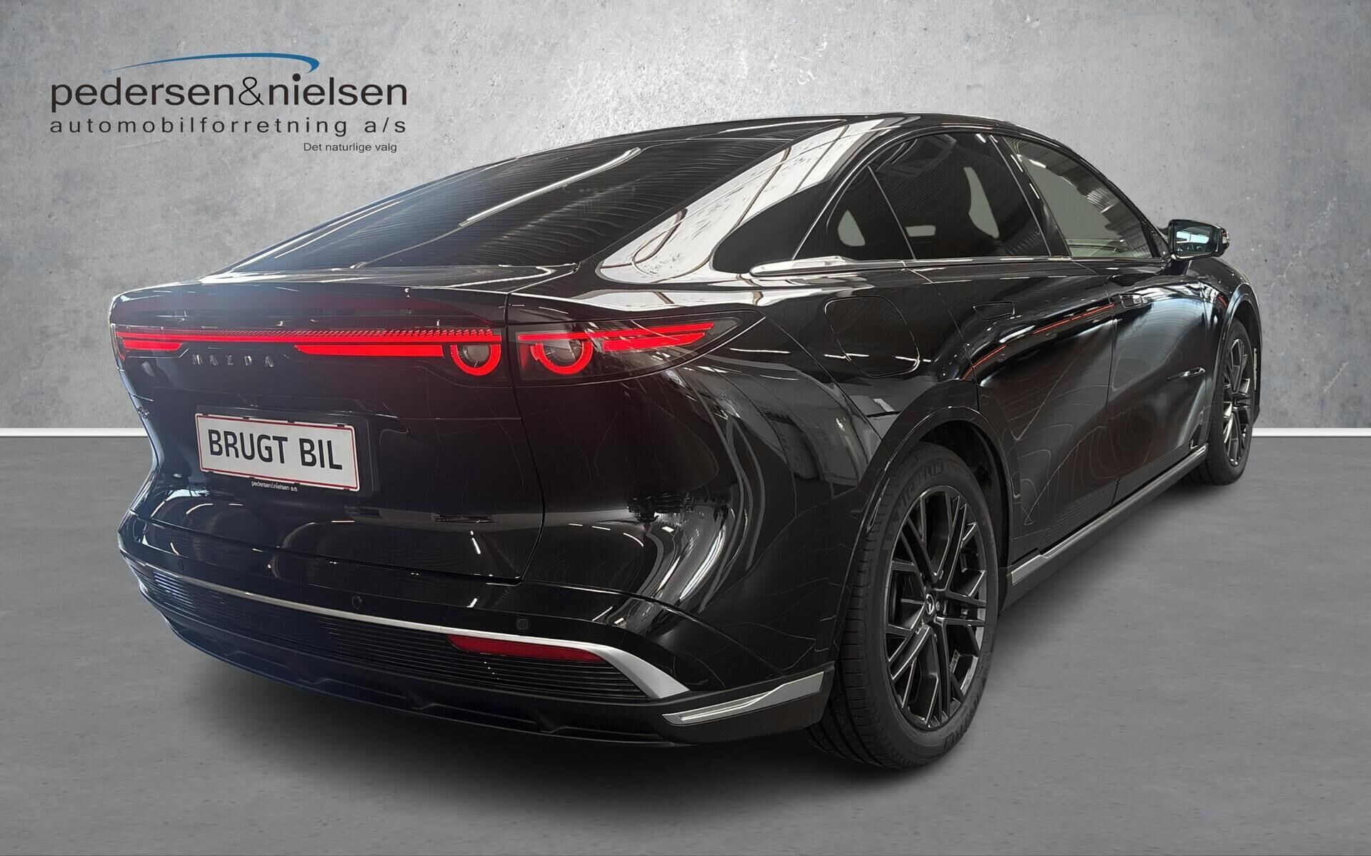 Sort Mazda 6e fra 2025