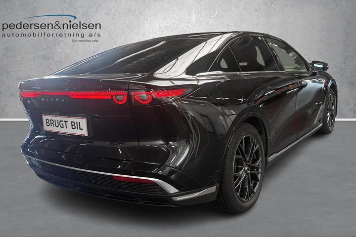 Sort Mazda 6e fra 2025