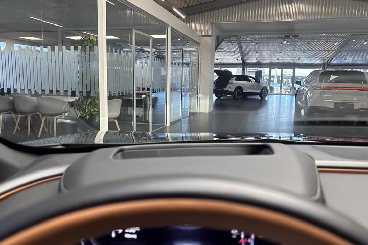Sort Mazda 6e fra 2025