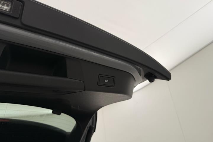 Grå VW ID.4 fra 2022