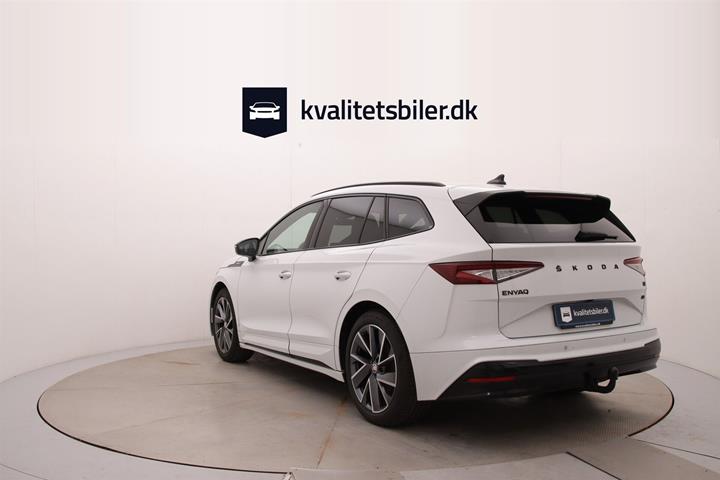 Hvid Skoda Enyaq fra 2021