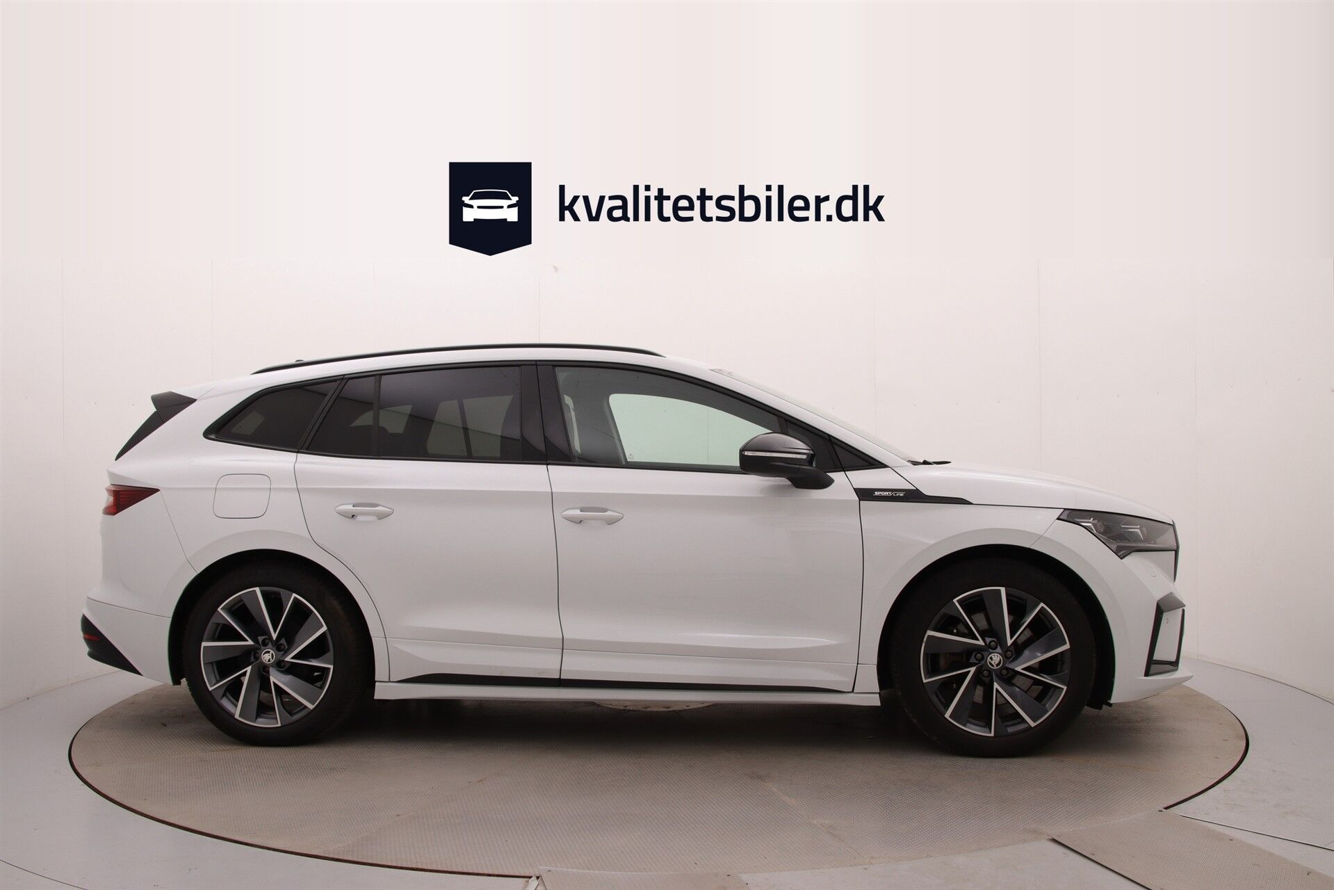 Hvid Skoda Enyaq fra 2021