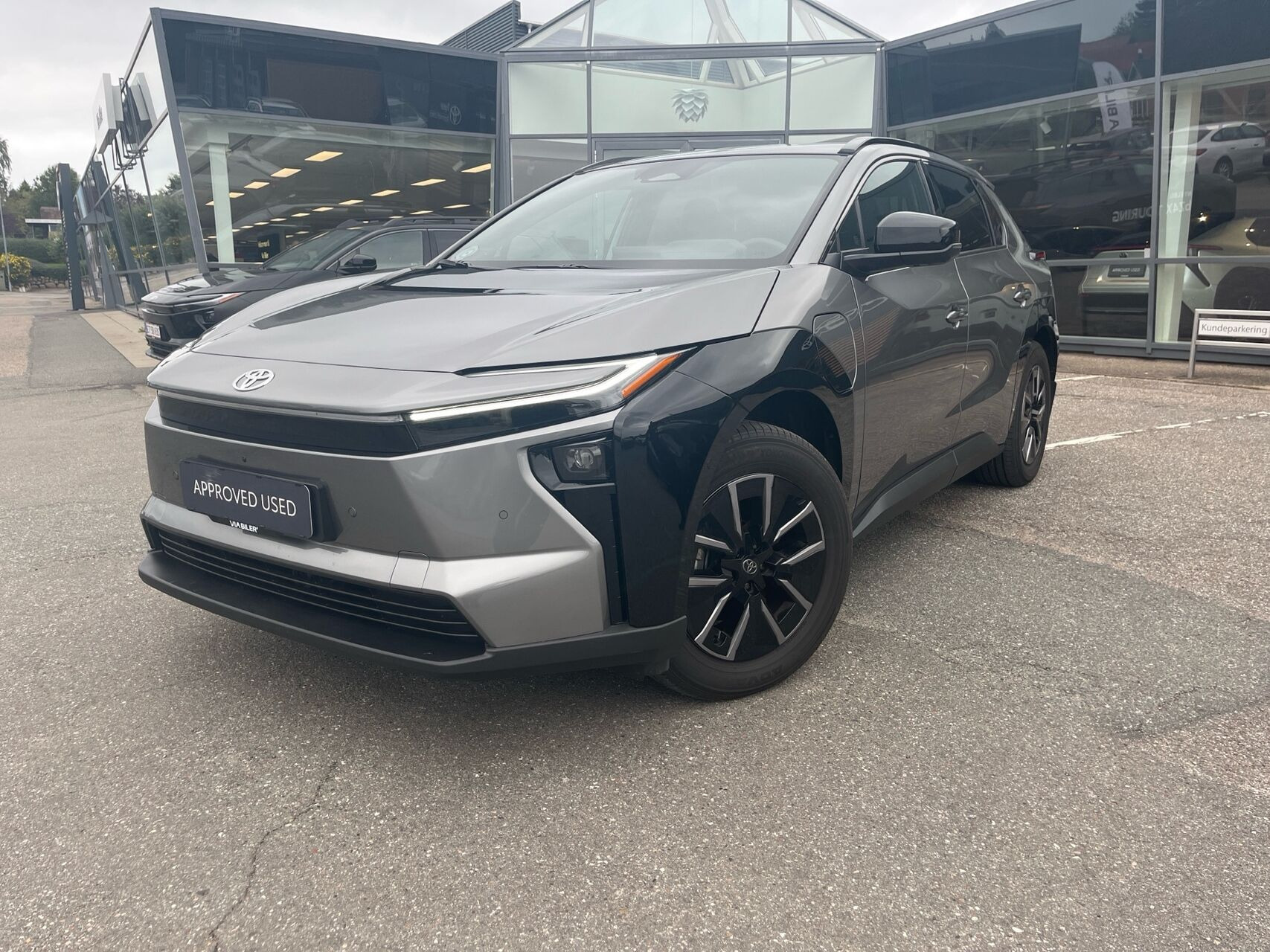 Toyota BZ4X EL Executive AWD 343HK 5d Aut.