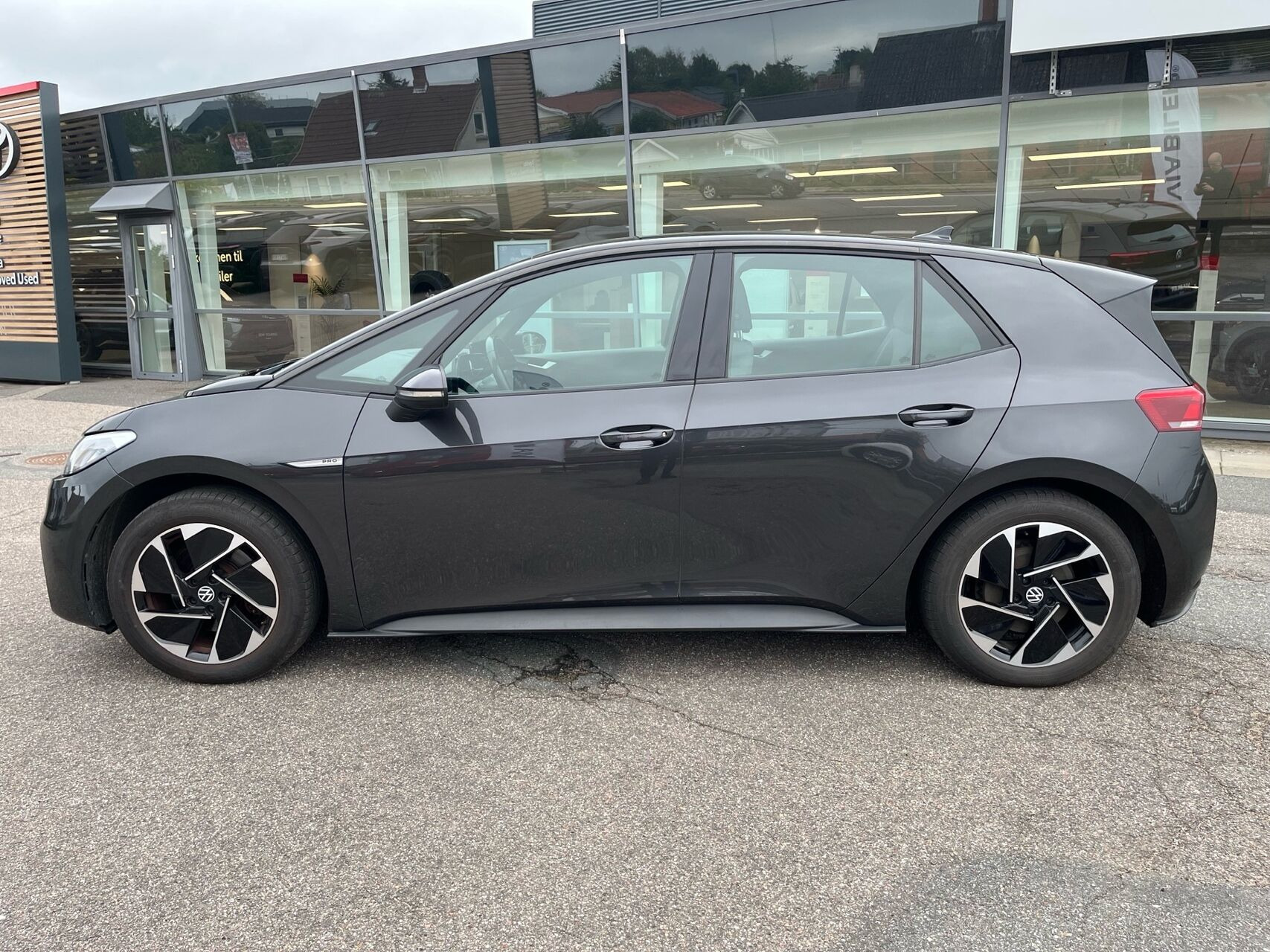 Grå VW ID.3 fra 2021