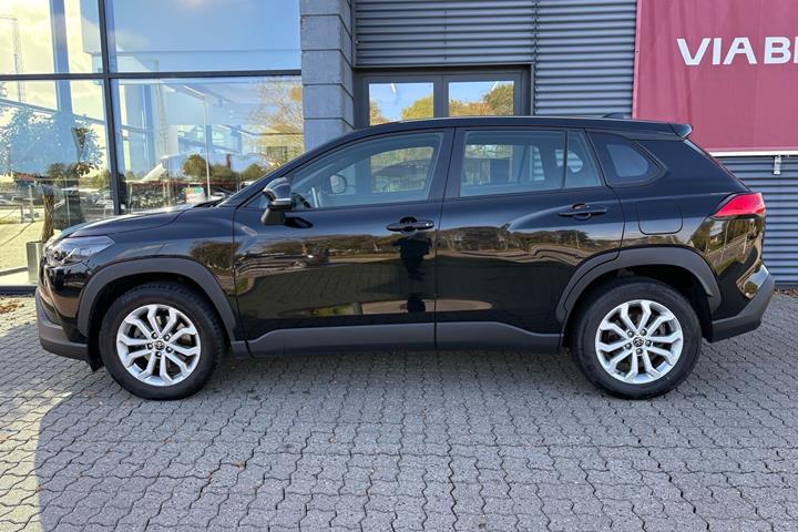 Sort Toyota Corolla Cross fra 2022