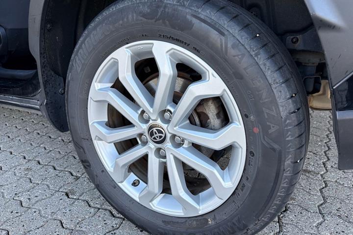 Sort Toyota Corolla Cross fra 2022