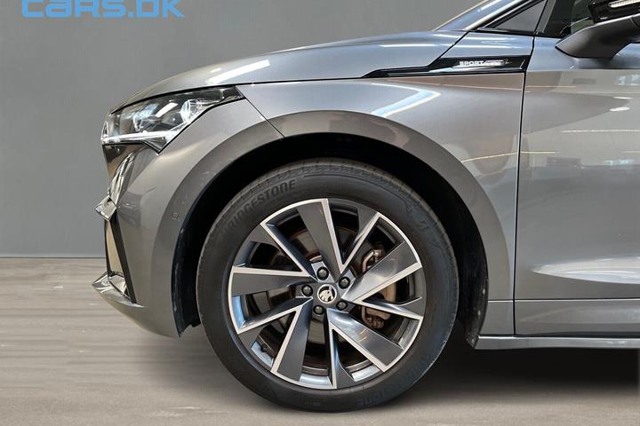 Grå Skoda Enyaq fra 2024