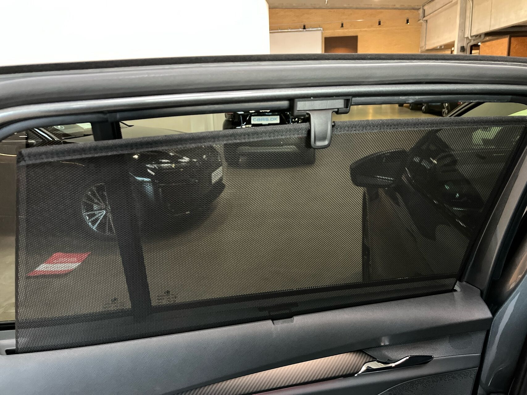 Grå Skoda Enyaq fra 2024