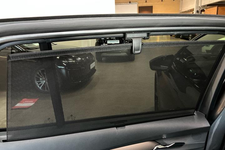 Grå Skoda Enyaq fra 2024