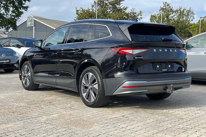Sort Skoda Enyaq fra 2025