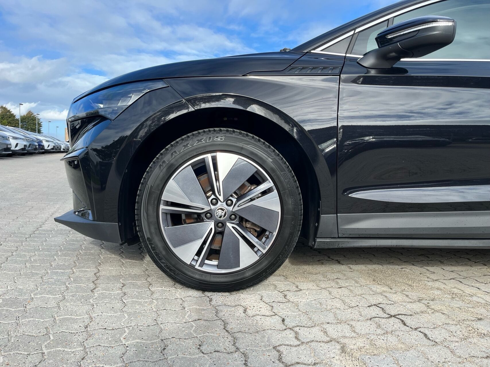 Sort Skoda Enyaq fra 2025