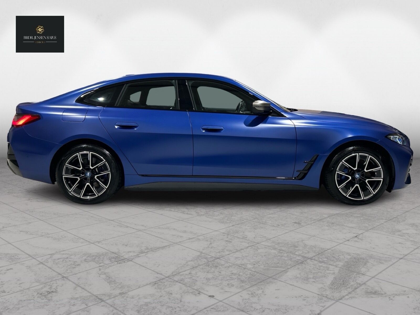 Blå BMW i4 fra 2022