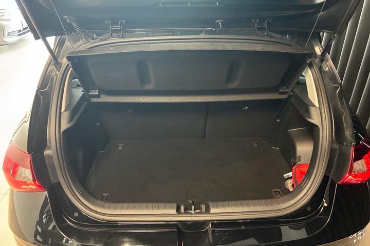 Sort Hyundai i20 fra 2022
