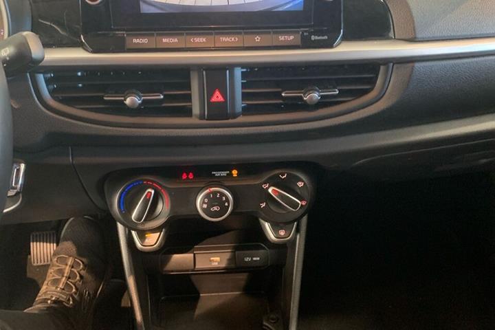 Grå Kia Picanto fra 2024