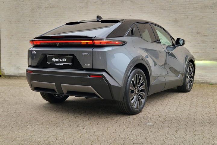 Sort Toyota C-HR+ fra 2026