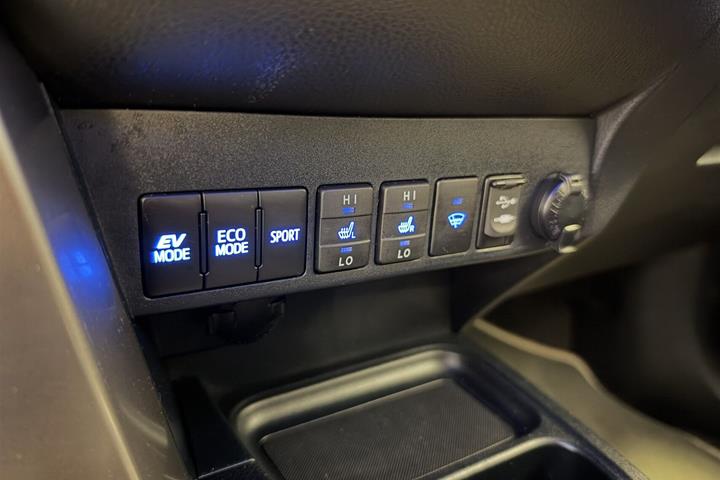 Hvid Toyota RAV4 fra 2016
