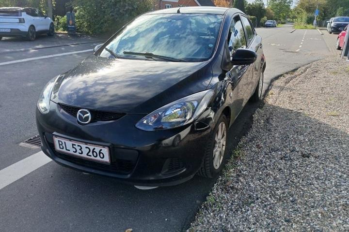 Sort Mazda 2 fra 2009