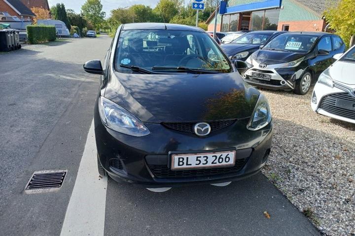 Sort Mazda 2 fra 2009