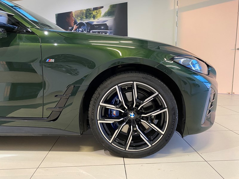 undefined BMW i4 fra 2024