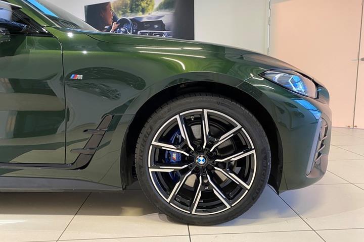 undefined BMW i4 fra 2024