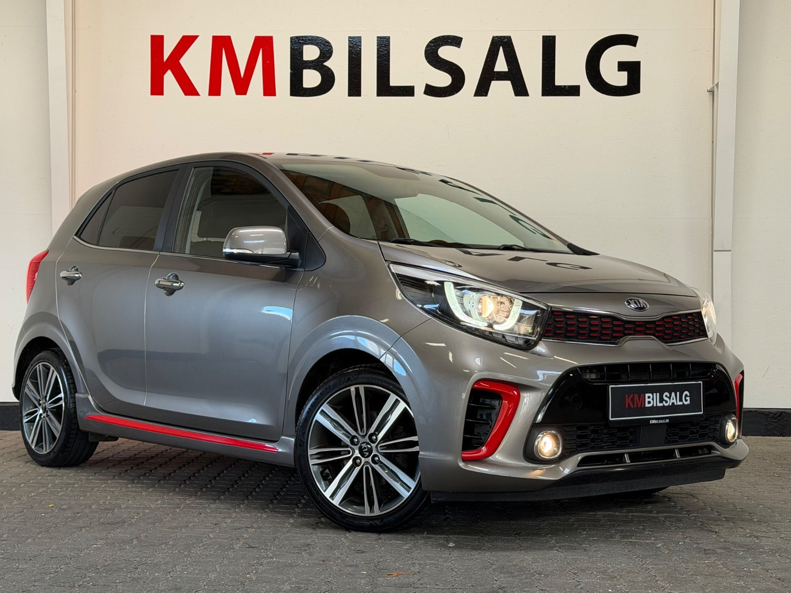 Grå Kia Picanto fra 2018