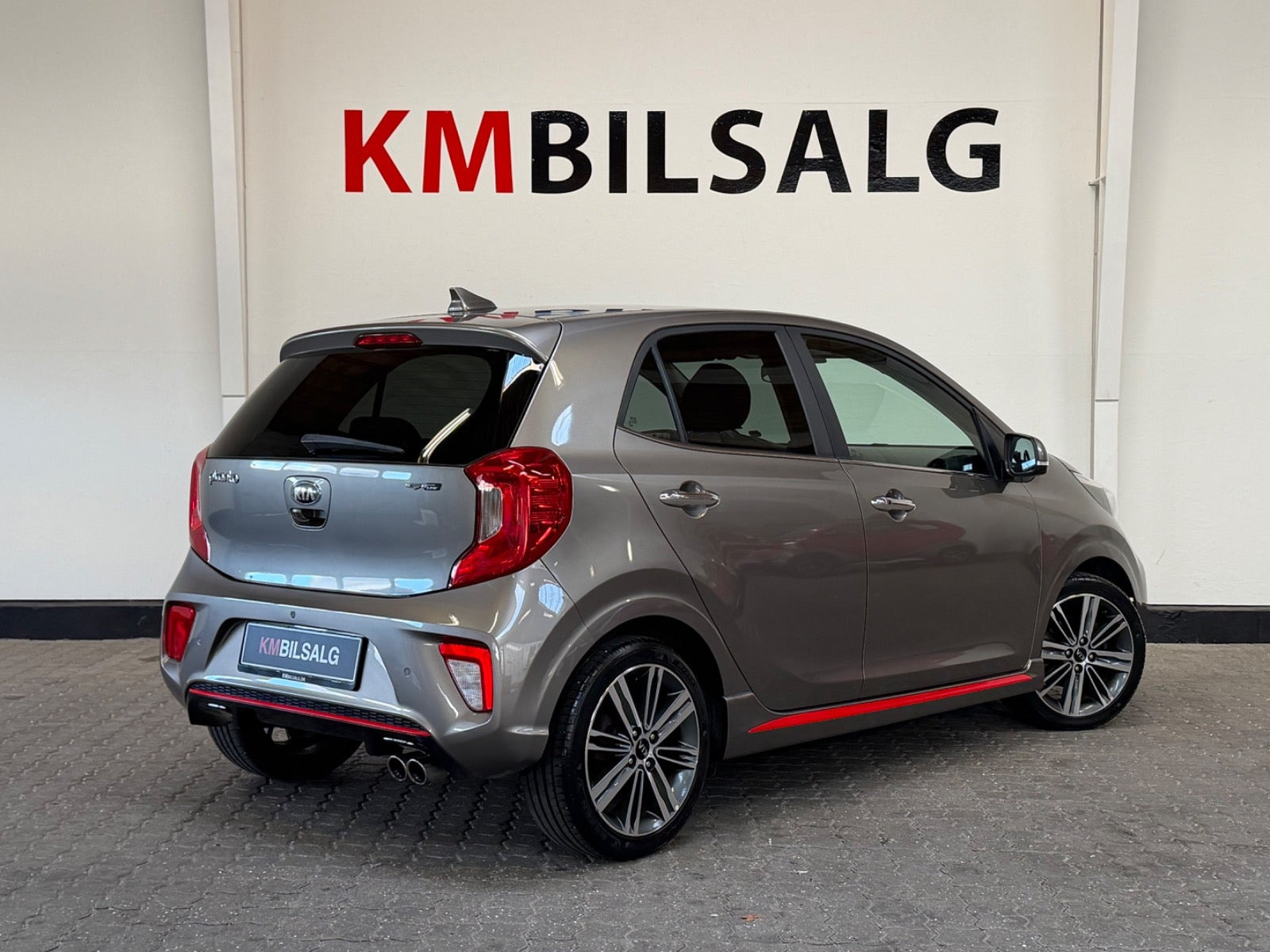 Grå Kia Picanto fra 2018