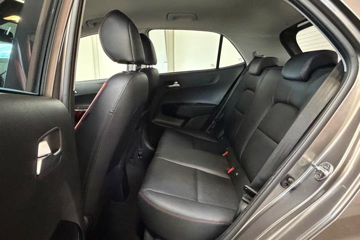 Grå Kia Picanto fra 2018