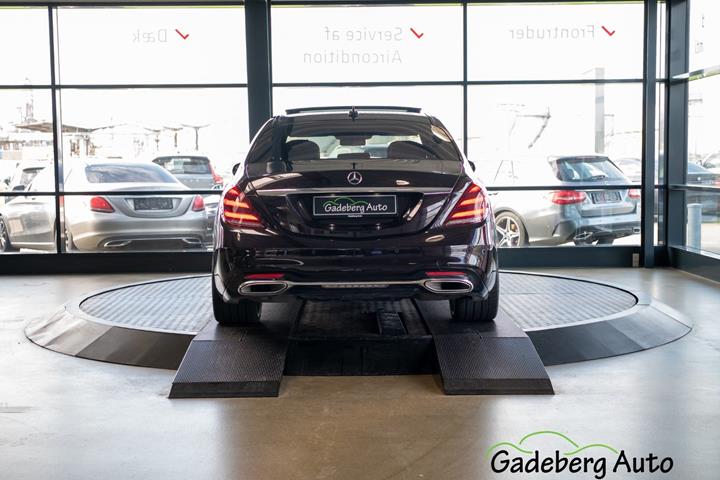 Brun Mercedes S560 fra 2019