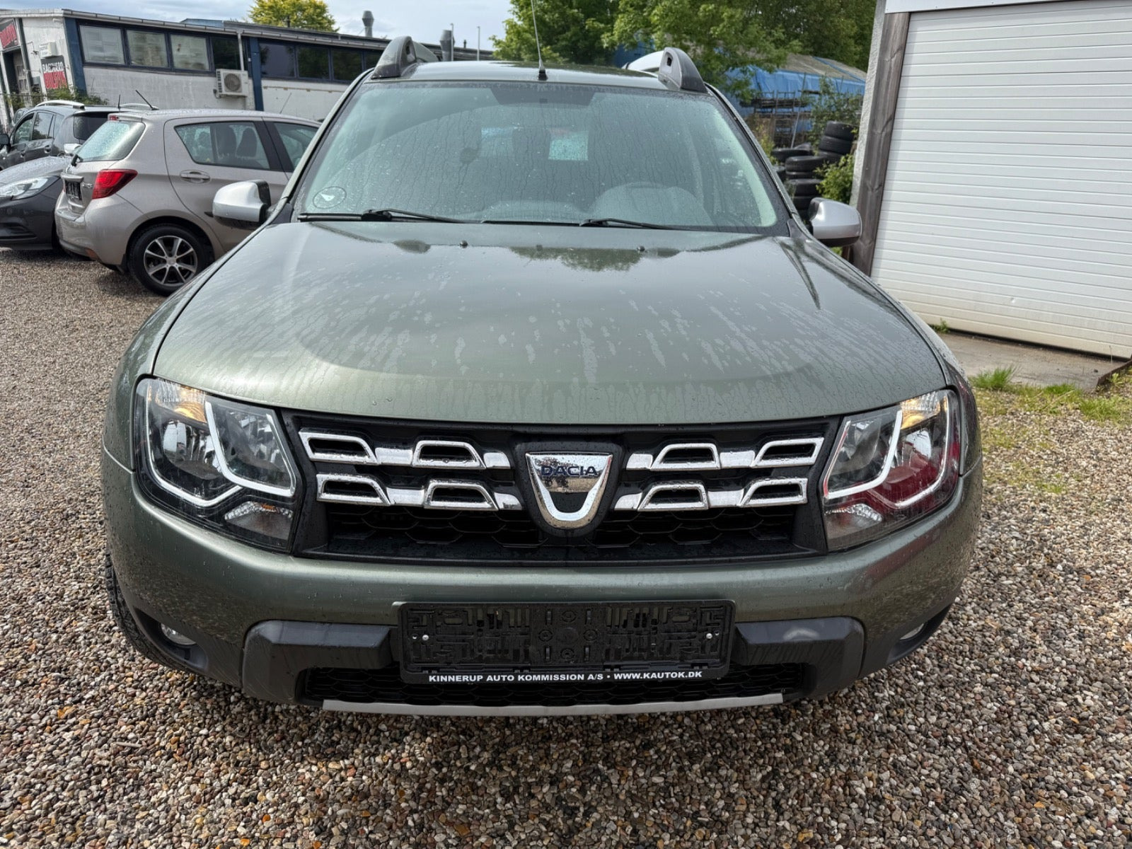 Grøn Dacia Duster fra 2015