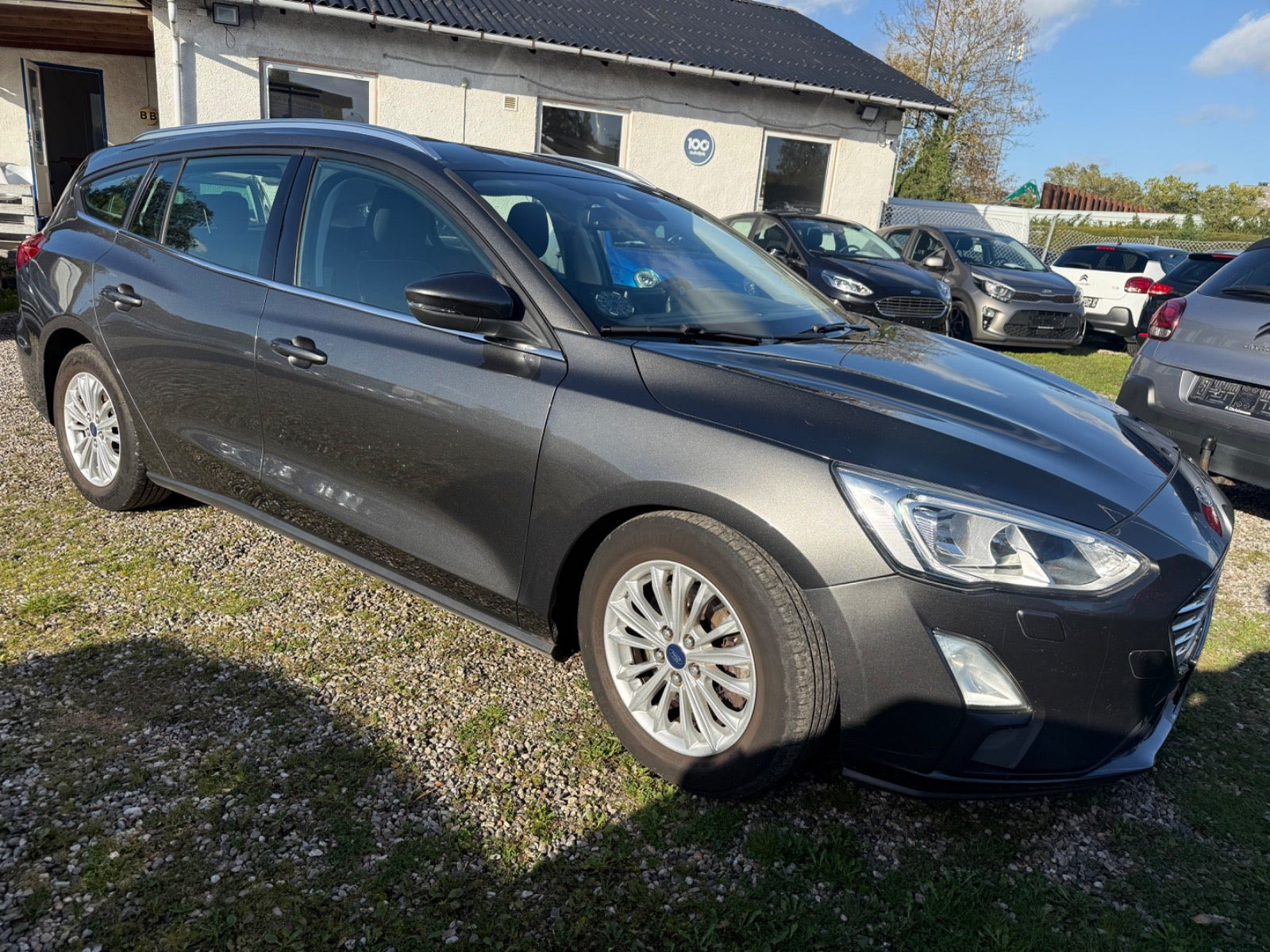 Grå Ford Focus fra 2019