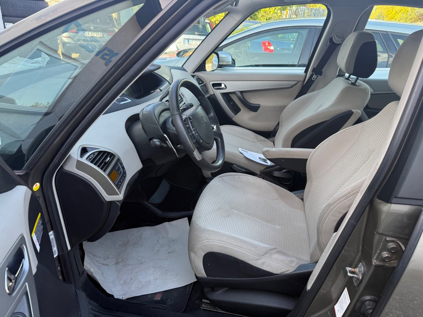 Bronze Citroën C4 Picasso fra 2010