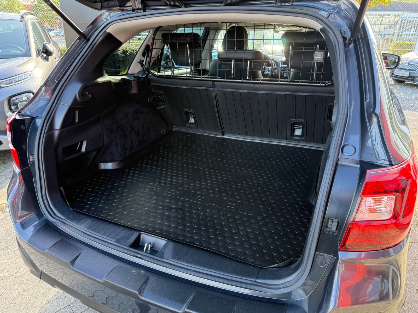 Grå Subaru Outback fra 2020