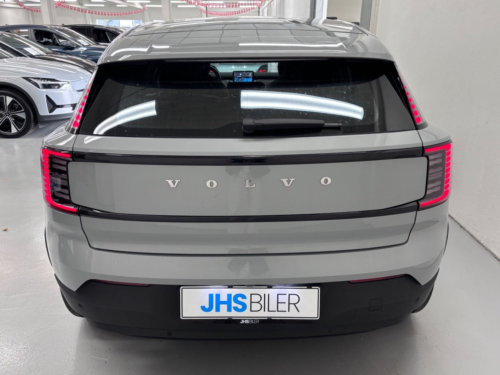 Grå Volvo EX30 fra 2024