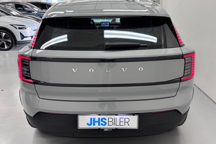 Grå Volvo EX30 fra 2024