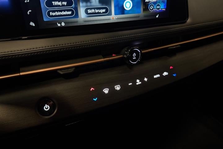 Sort Nissan Ariya fra 2026