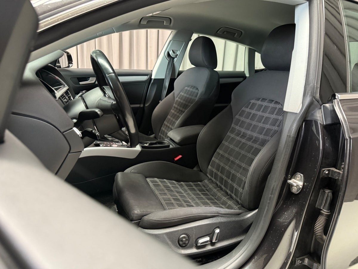 Grå Audi A5 fra 2016