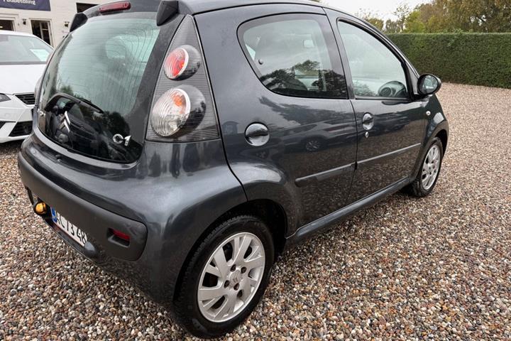 Grå Citroën C1 fra 2009