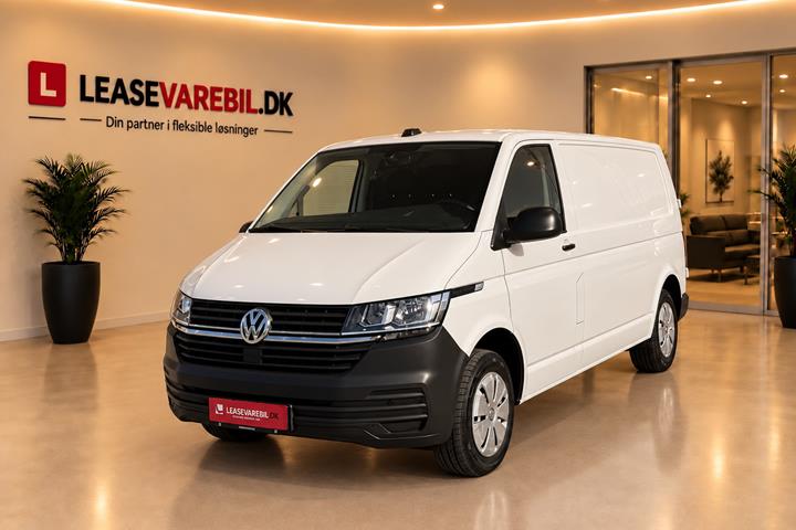 Hvid VW Transporter fra 2021