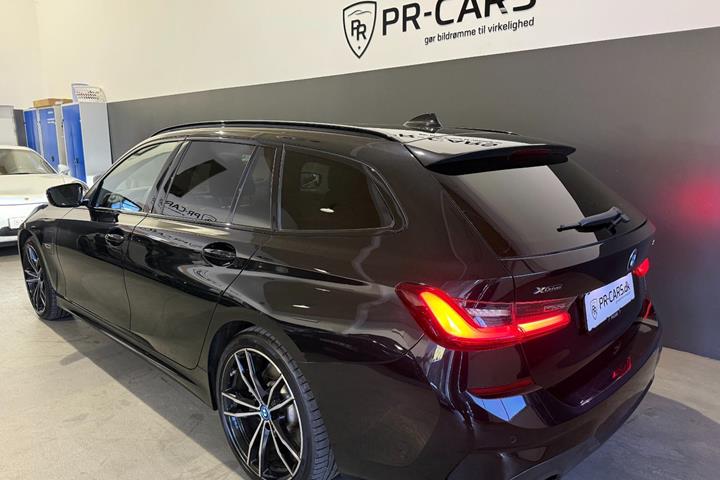 undefined BMW 330e fra 2021