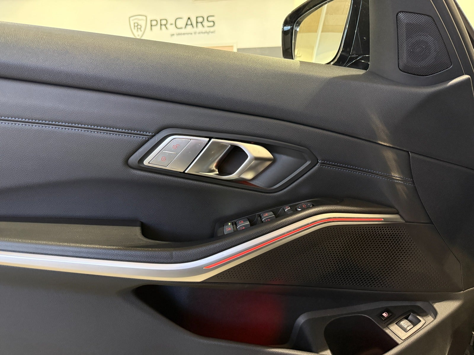 undefined BMW 330e fra 2021